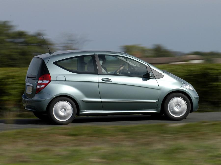  Mercedes-Benz A180 CDI 3-Door 2004 года  (фото 8 из 21)